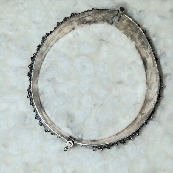 Vintage | Sterling Silver Geometric Foral Bracelet - Picture 3 of 4